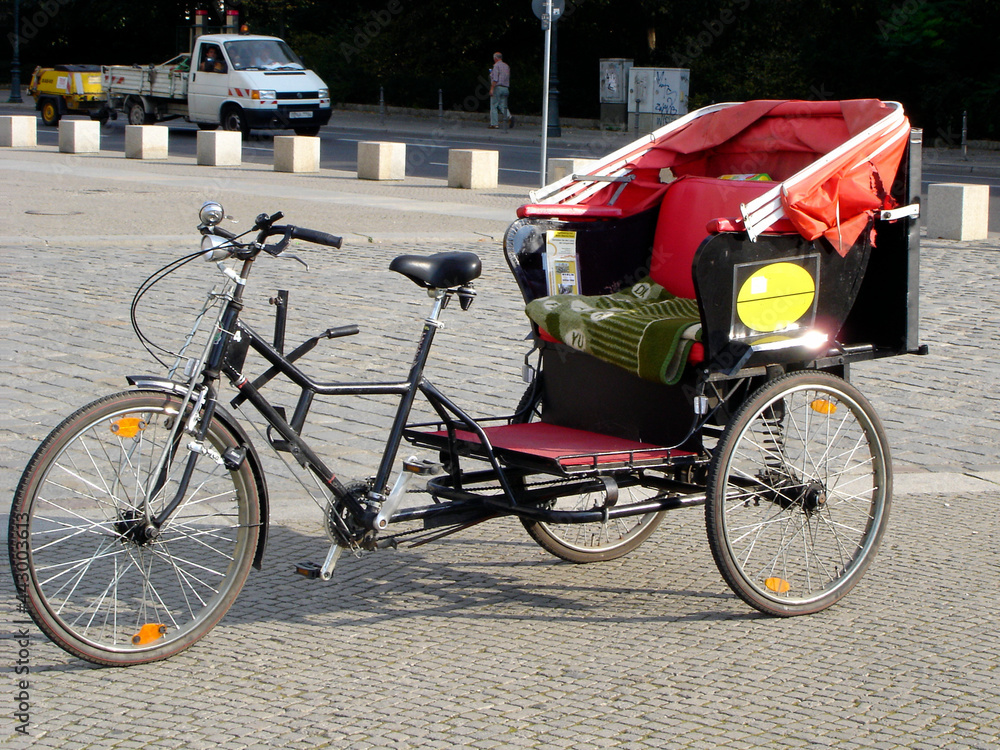 EcoCycle Green Mobility  / 【Bicycle Rickshaw Operator】
